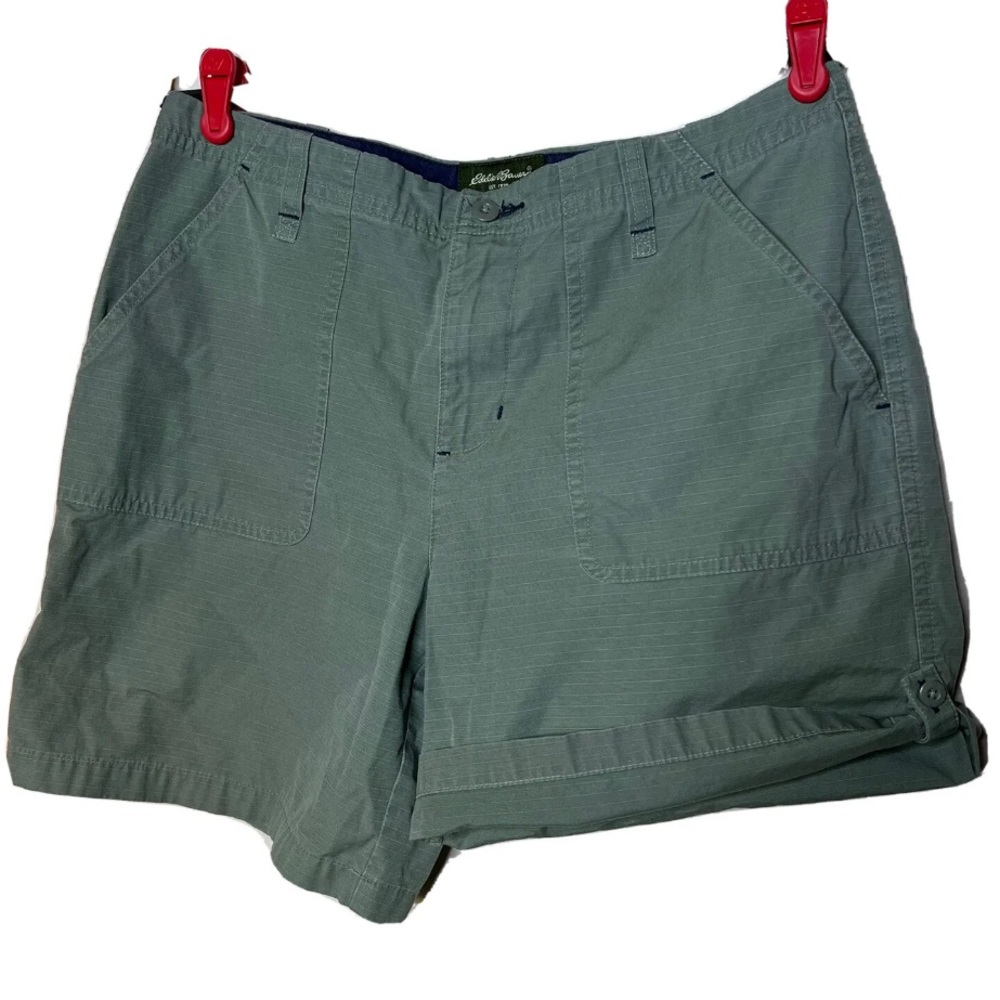 Eddie Bauer Bermuda Shorts Womens Size 8 Green Chino Walking Hiking  Roll Tab